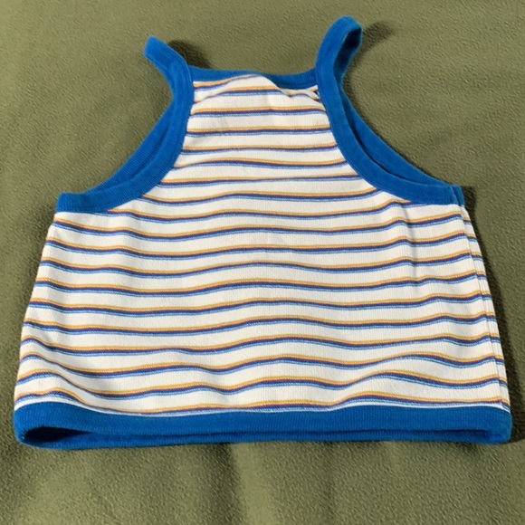 Forever 21 striped crop top.  Size Large.  Armpit to armpit is approx. 15 inches - Picture 4 of 4